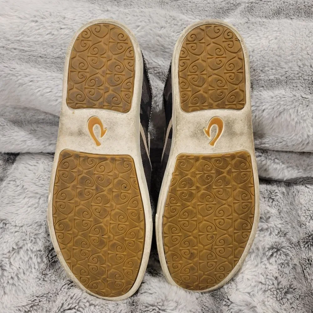 OluKai Pehuea camo slip on, size 11